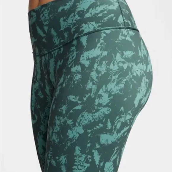 Nike One Dri-FIT High-Waisted 7/8 Printed Leggings FZ3229-338 - Picture 2 of 8